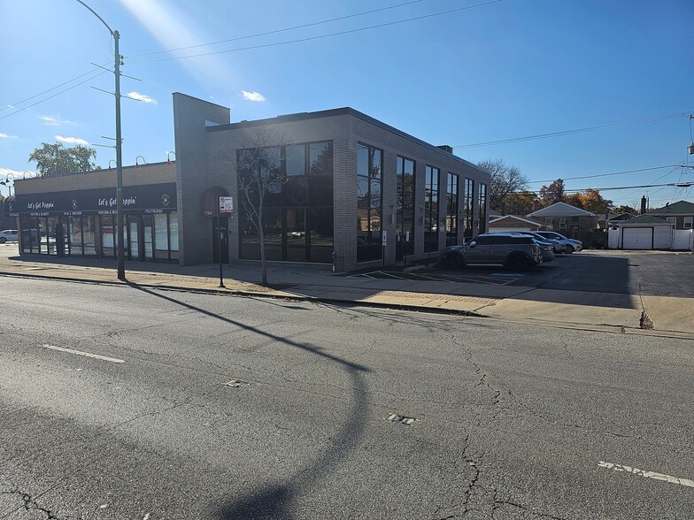 11750 S Western Ave, Chicago, IL for lease - Building Photo - Image 2 of 7