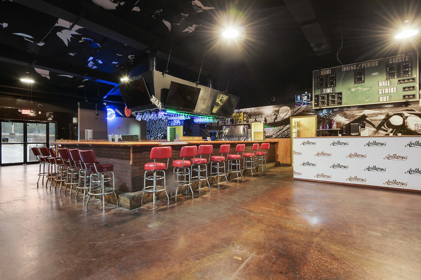 12293 Hwy 49, Gulfport, MS 39503 Equipped Restaurant and Bar