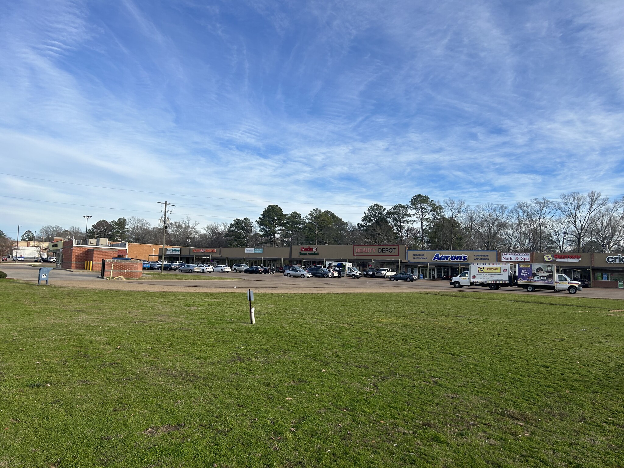 3117-3167 Us-80 E, Jackson, MS for lease Building Photo- Image 1 of 12