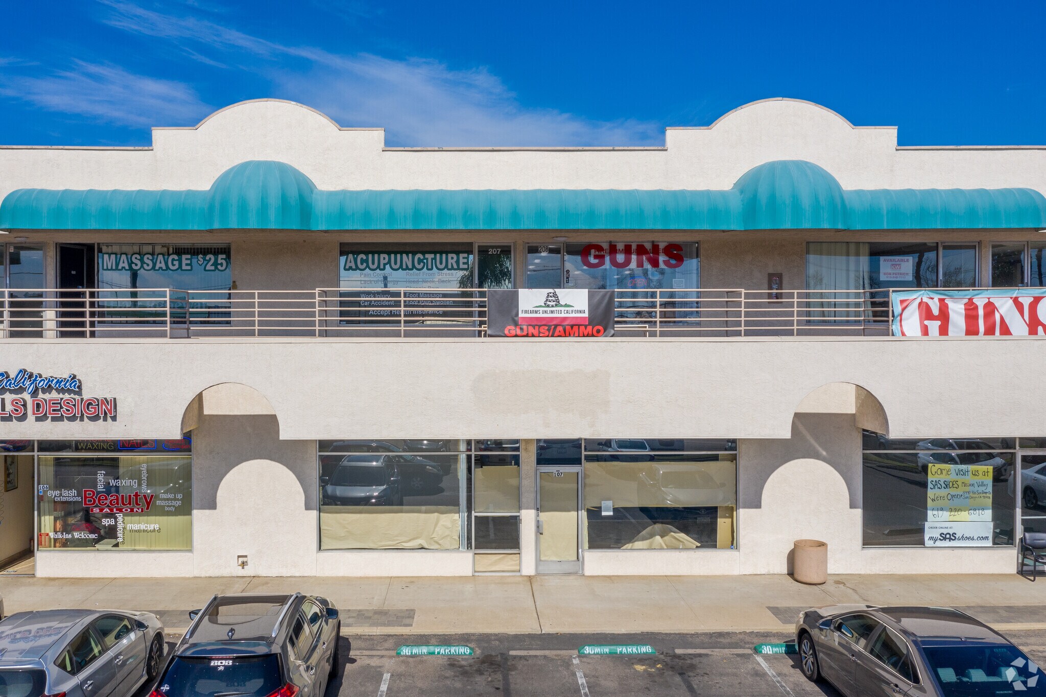 450 Fletcher Pky, El Cajon, CA 92020 Parkway Center