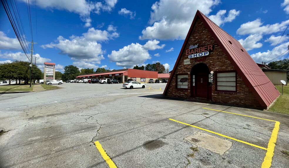 1400 Eatonton Rd, Madison, GA for sale - Primary Photo - Image 1 of 16