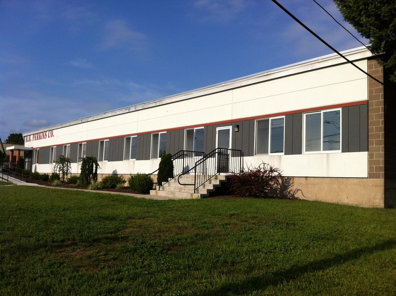 370 State St, North Haven, CT for lease - Building Photo - Image 2 of 4