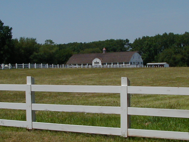 2432 E Landis Ave, Vineland, NJ for lease - Building Photo - Image 1 of 4