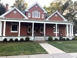 143 4th Ave N, Franklin, TN for lease Building Photo- Image 2 of 11