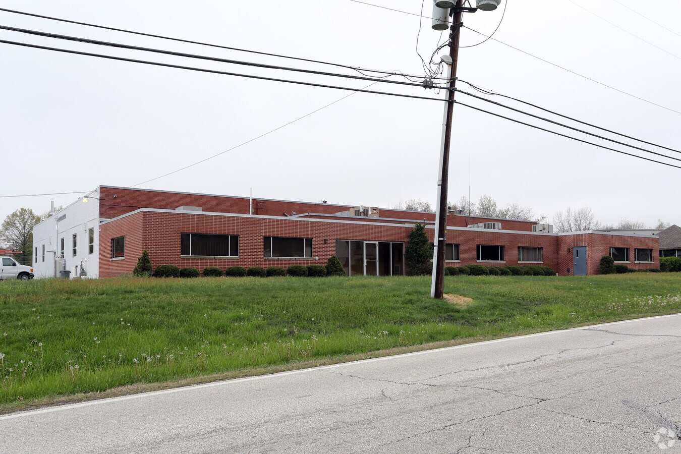 1422 Mogadore Rd, Kent, OH 44240