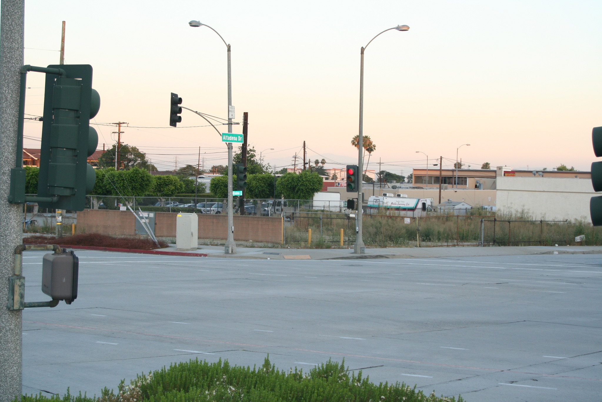 240 N Altadena Dr, Pasadena, CA for sale Building Photo- Image 1 of 1