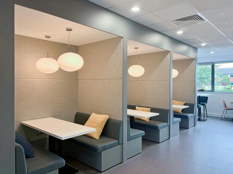 Homer Clos, Warwick for lease - Building Photo - Image 2 of 12