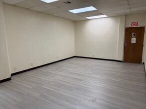 460 E Carson Plaza Dr, Carson, CA for lease Interior Photo- Image 2 of 5