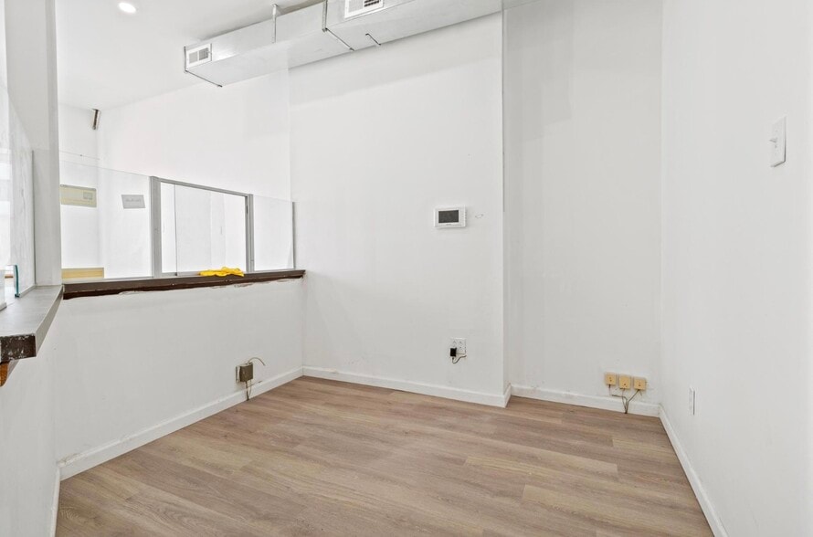 1602 S Broad St, Philadelphia, PA for lease - Building Photo - Image 3 of 13