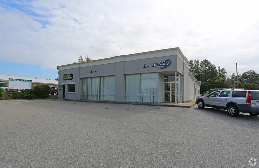 1110 Broad St, Camden, SC 29020