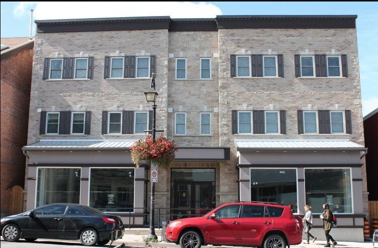 21 Front St S, Thorold, ON for sale Primary Photo- Image 1 of 2