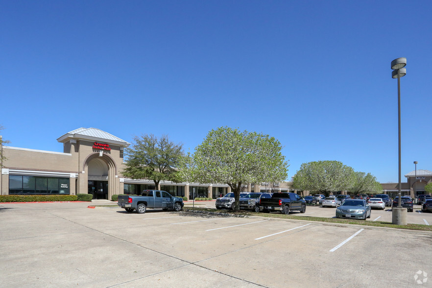 2051 Cypress Creek Rd, Cedar Park, TX for sale - Primary Photo - Image 1 of 1