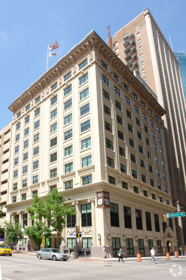 110 W 7th St, Fort Worth, TX 76102 - The Baker Bldg | LoopNet.com