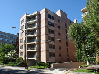 More details for 56 Doyer Ave, White Plains, NY - Multifamily for Sale