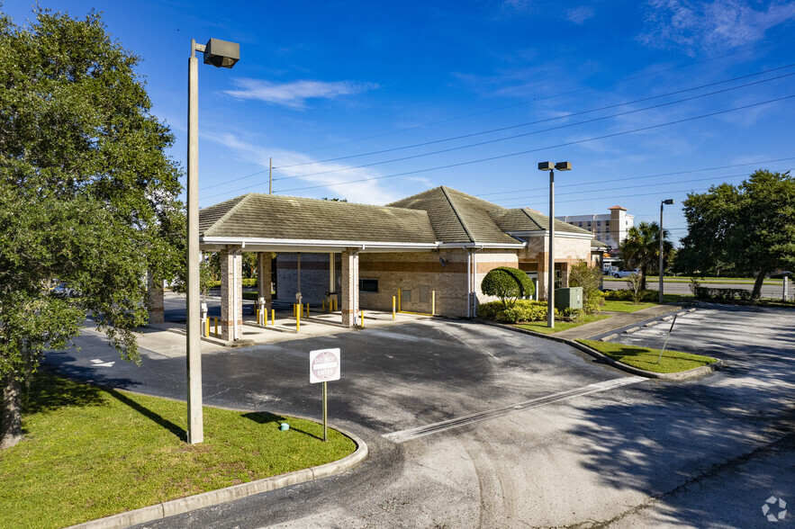 3994 Tampa Rd, Oldsmar, FL for sale - Building Photo - Image 1 of 1