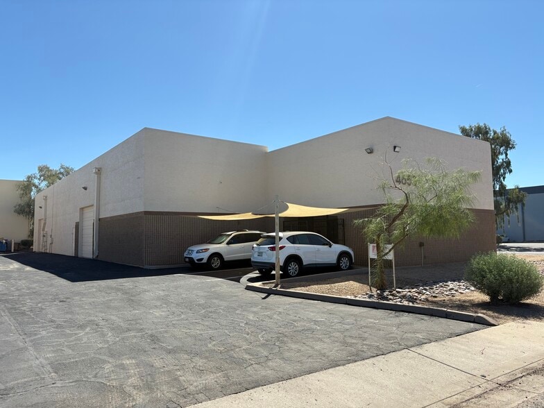 4653 S 33rd St, Phoenix, AZ for sale - Building Photo - Image 3 of 10