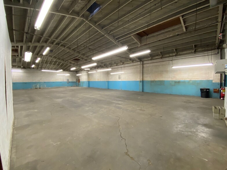 8962 Ellis Ave, Los Angeles, CA for lease - Interior Photo - Image 3 of 4