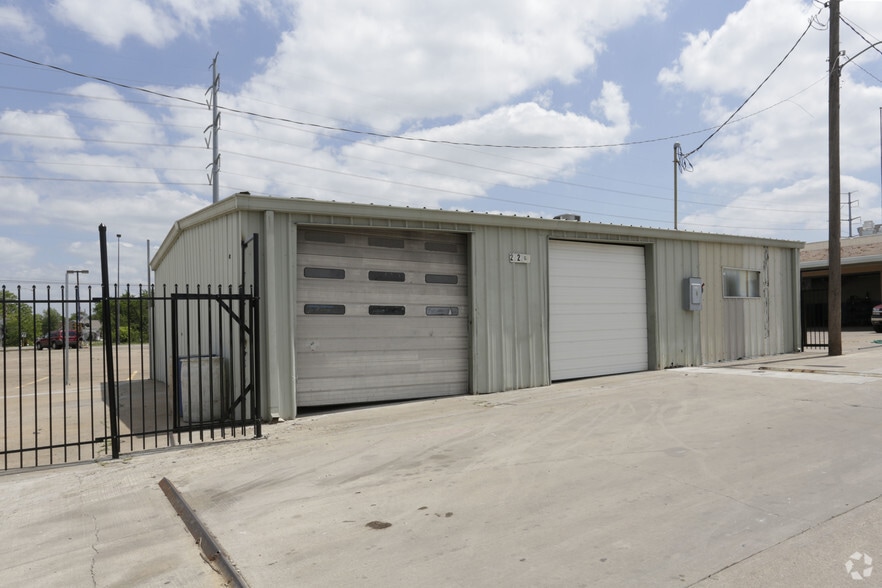 2727 S Garland Ave, Garland, TX for lease - Building Photo - Image 3 of 5