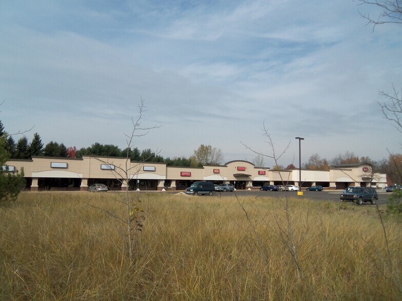 17681-17717 174th Ave, Spring Lake, MI for sale - Building Photo - Image 1 of 1