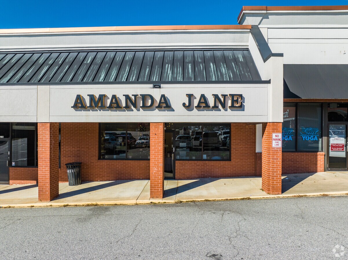 4357 Forsyth Rd, Macon, GA 31210