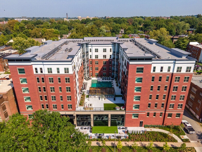 5539 Pershing Ave, Saint Louis, MO for sale - Building Photo - Image 2 of 17