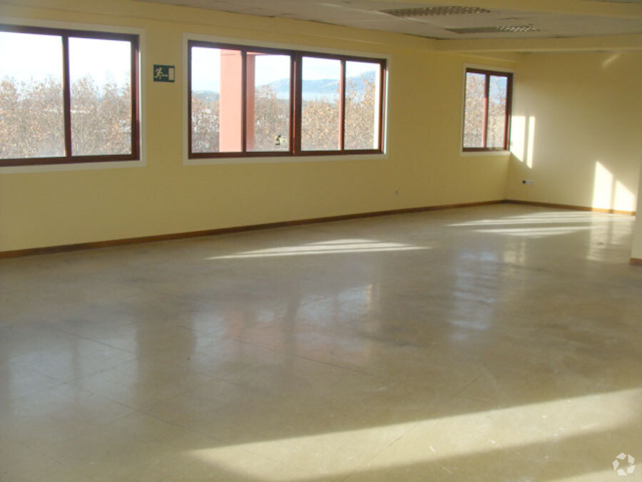 Office in Collado Villalba, MAD for lease Interior Photo- Image 1 of 4