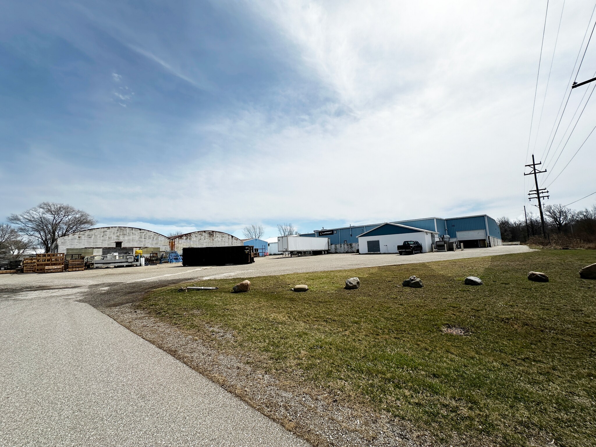 200 S 1st St, Chesaning, MI for sale Primary Photo- Image 1 of 1