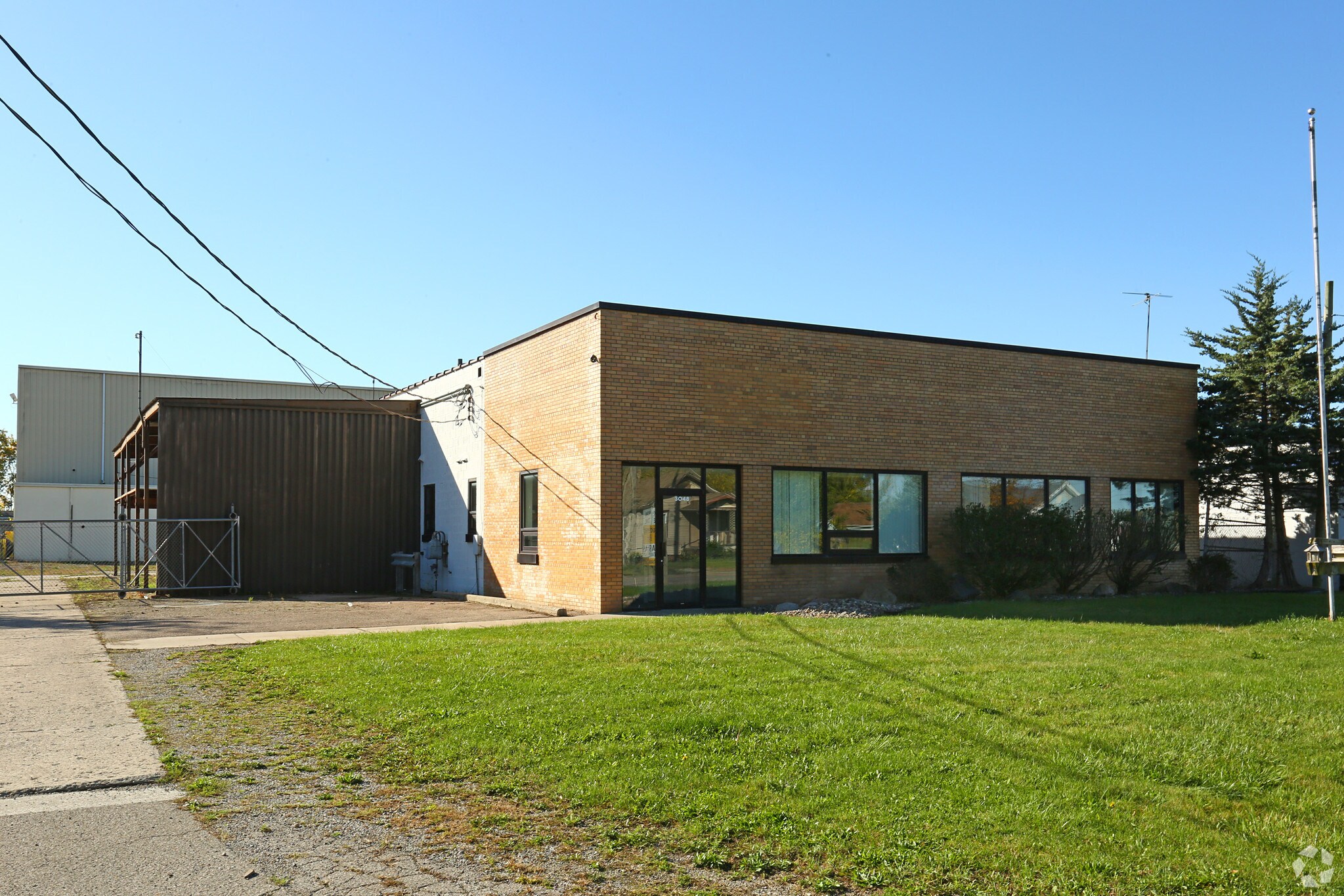 3048 E Hemphill Rd, Burton, MI for sale Primary Photo- Image 1 of 1