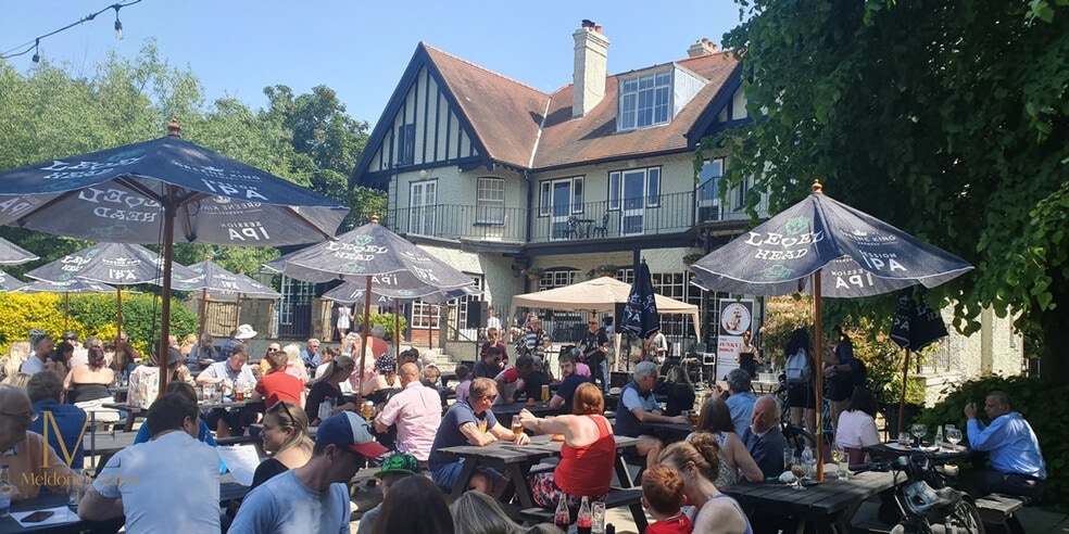 Waterside Dr, Walton On Thames for lease - Building Photo - Image 1 of 22