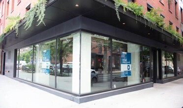 500 W 22nd St, New York, NY for lease Building Photo- Image 2 of 2