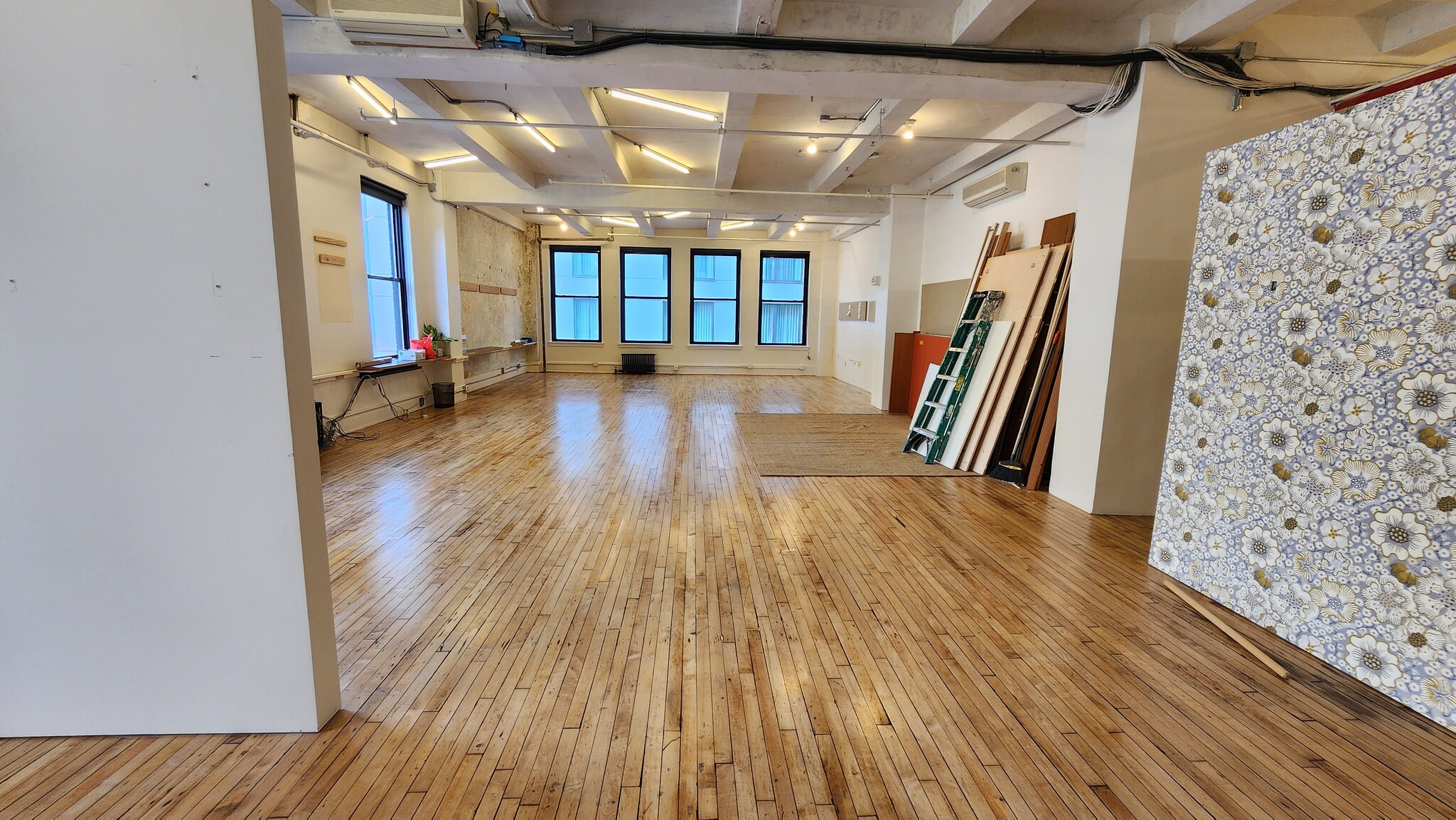 135 W 26th St, New York, NY for lease Building Photo- Image 1 of 3