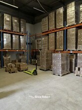 Flex in Brignais for lease Interior Photo- Image 2 of 4