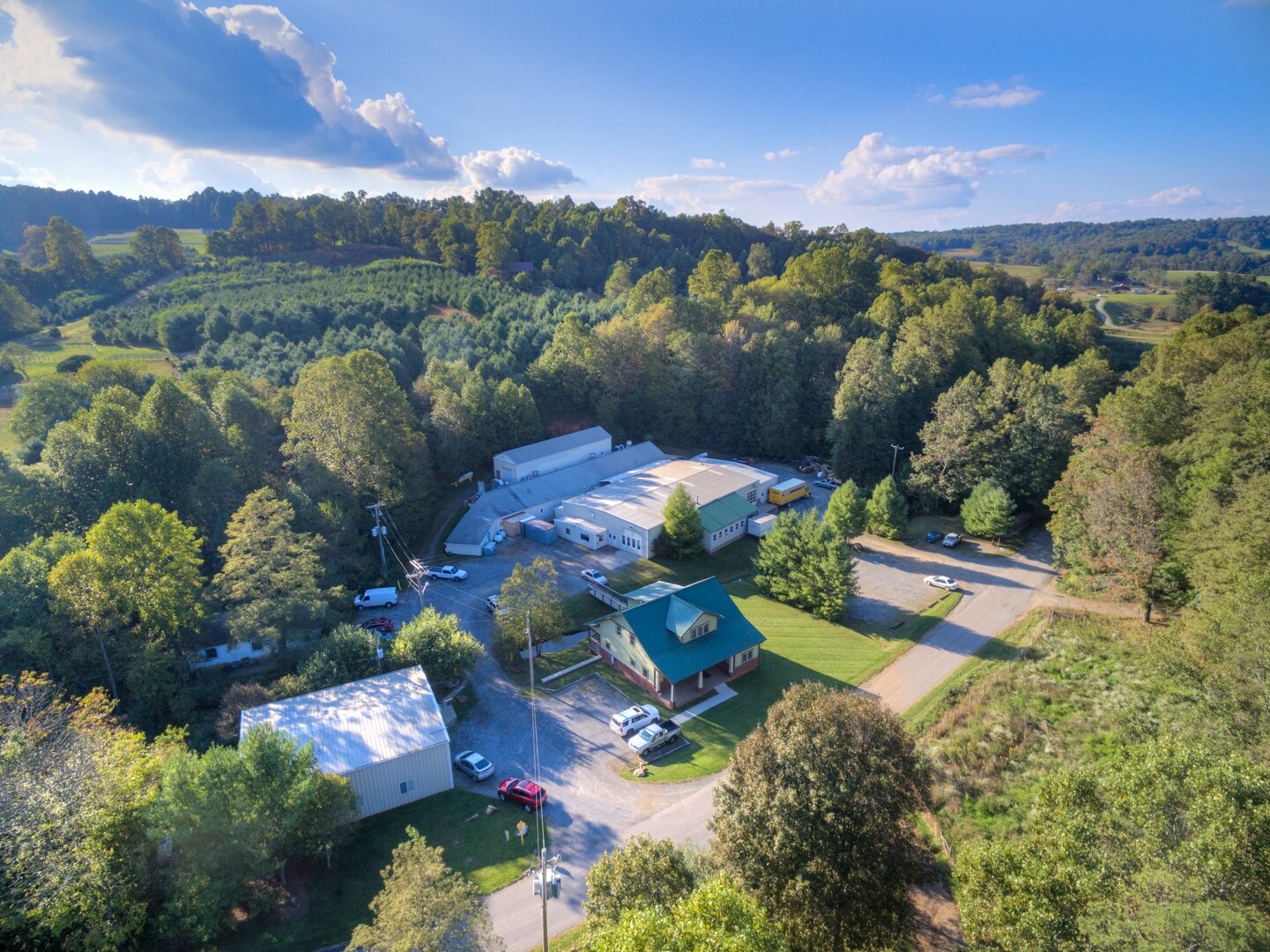 592 Paradise Ln Se, Floyd, VA for sale Primary Photo- Image 1 of 1