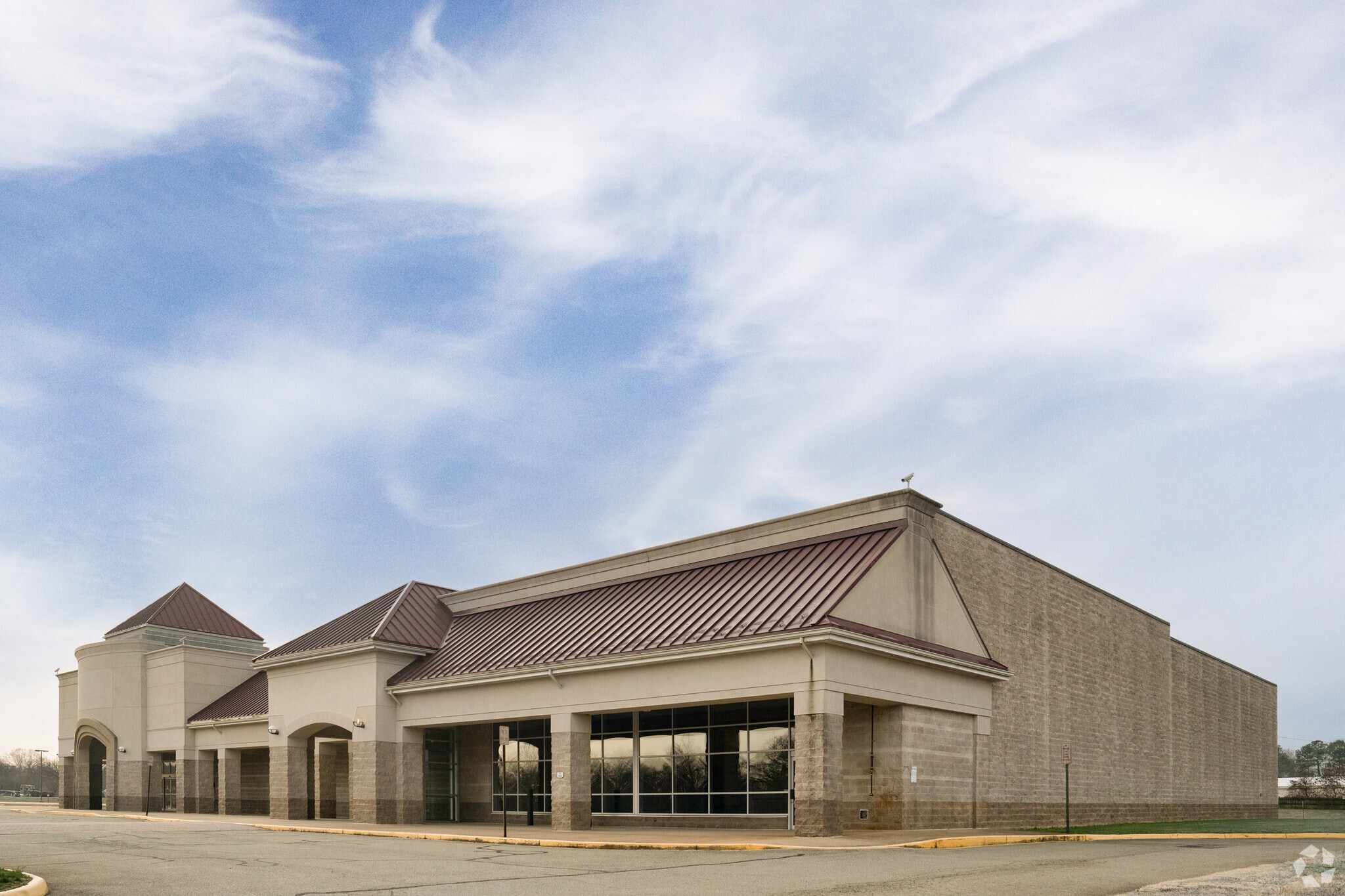 5201 Chippenham Crossing Ctr, Richmond, VA for lease Building Photo- Image 1 of 7
