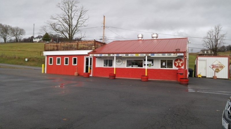 1951 Main St, Lebanon, VA for sale - Primary Photo - Image 1 of 1