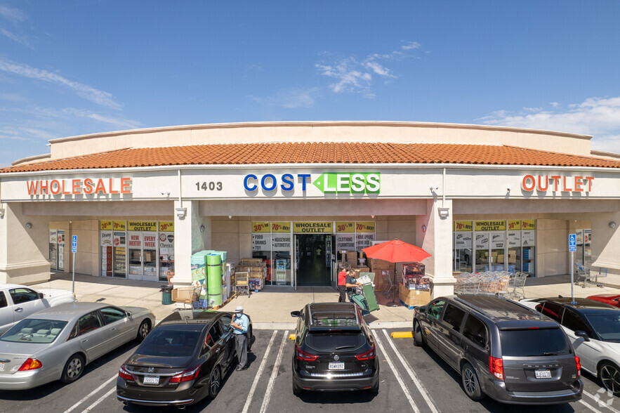 1403 Lambert Rd, La Habra, CA for lease - Building Photo - Image 2 of 9