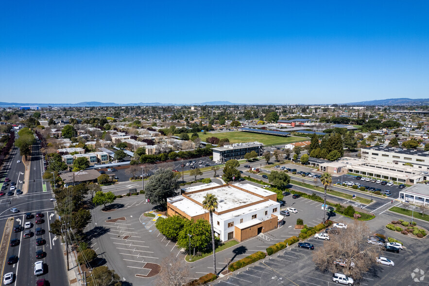 27212 Calaroga Ave, Hayward, CA for lease - Aerial - Image 2 of 4