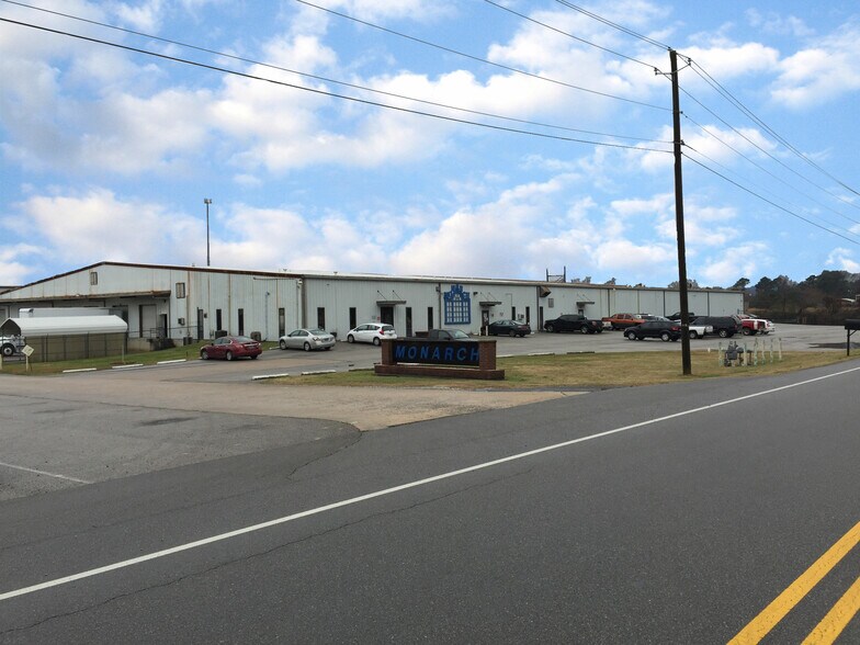 1608 Frank Akers Rd, Anniston, AL for sale - Building Photo - Image 1 of 1