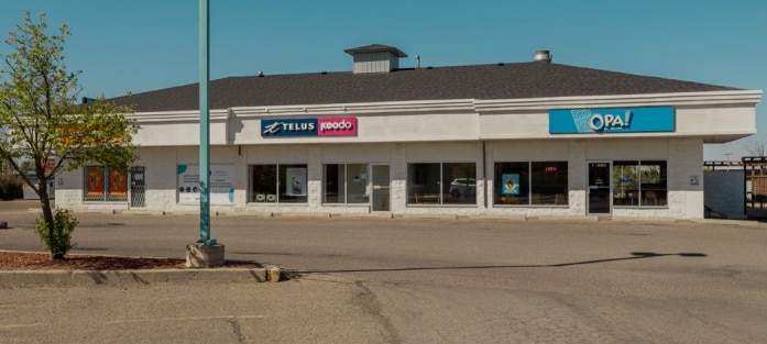 2424 Fairway Plaza Rd S, Lethbridge, AB for sale - Primary Photo - Image 1 of 1