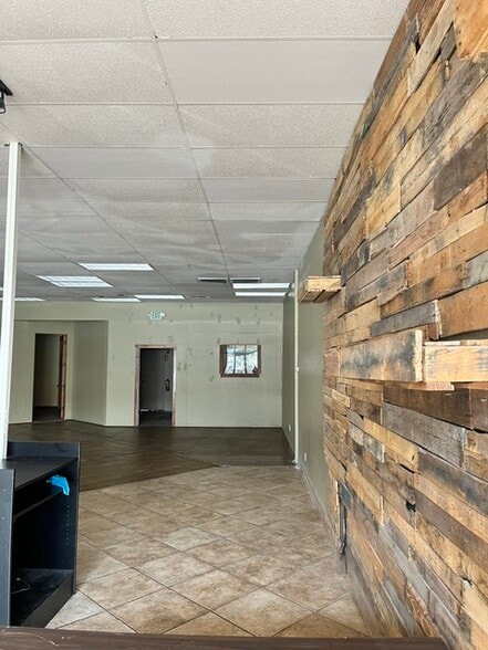 929 W Sunset Blvd, St George, UT for lease - Building Photo - Image 2 of 13