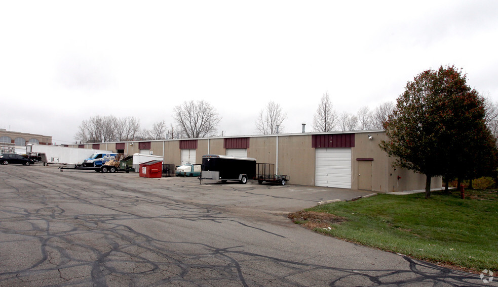 202-296 Gradle Dr, Carmel, IN for lease - Building Photo - Image 2 of 4