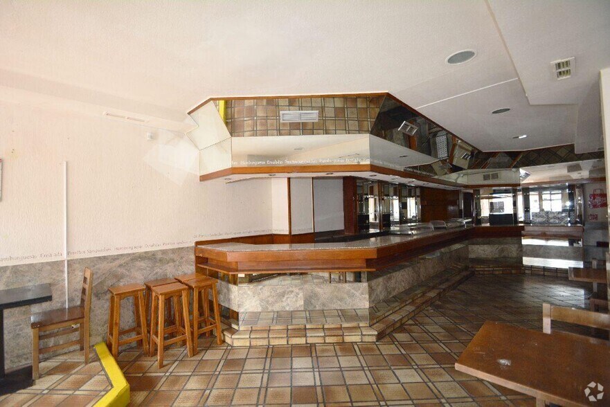 Retail in Las Rozas de Madrid, Madrid for lease - Interior Photo - Image 1 of 1
