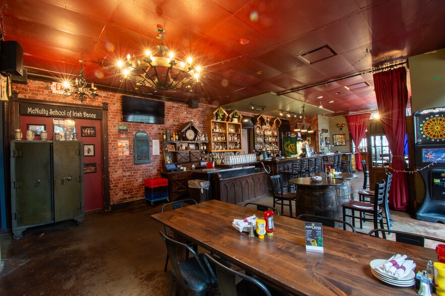 28-42 W New York St, Aurora, IL for sale - Building Photo - Image 2 of 7