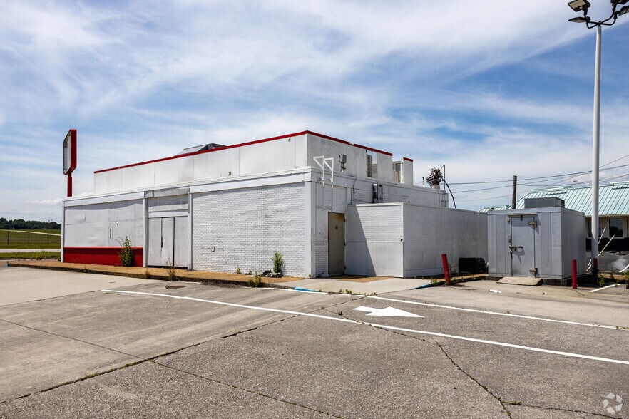 2684 Alcoa Hwy, Alcoa, TN 37701 Krystal Alcoa TN