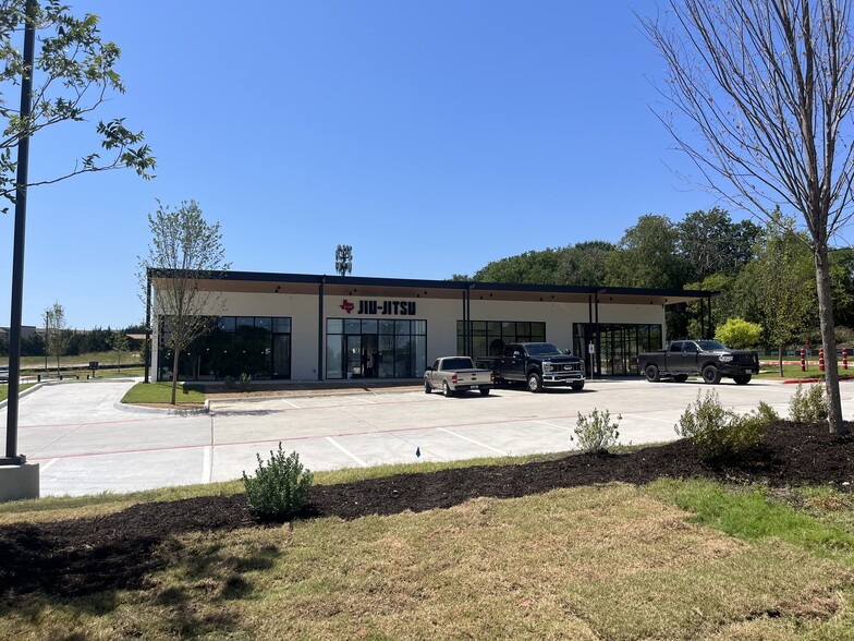 3801 Virginia Pky, McKinney, TX for lease - Building Photo - Image 1 of 5