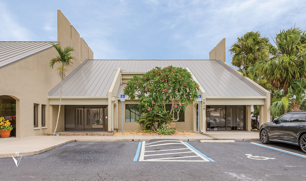 1510 Royal Palm Square Blvd, Fort Myers, FL for lease - Building Photo - Image 1 of 13