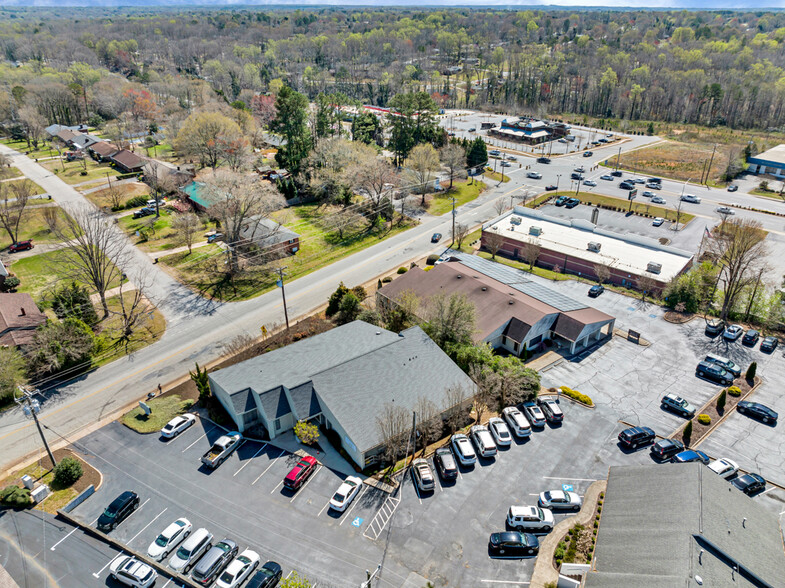 111 Powell Mill Rd, Spartanburg, SC for lease - Aerial - Image 2 of 4