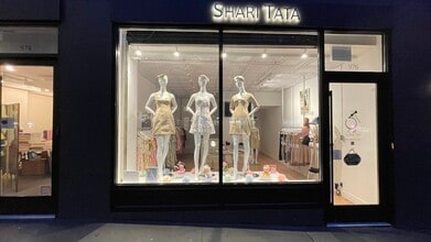 976-978 Lexington Ave, New York, NY for lease Building Photo- Image 2 of 6