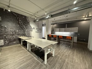 833 W Jackson Blvd, Chicago, IL for lease Interior Photo- Image 2 of 4