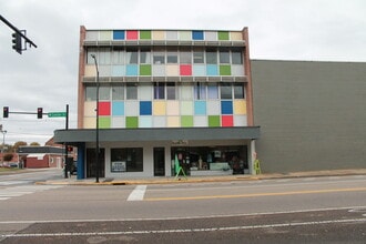317 Shelby St, Kingsport, TN for lease Interior Photo- Image 1 of 4